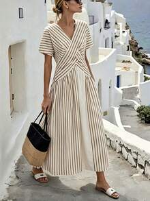 Wandoria Robe longue d'été pour femmes, nouvelle, abricot, rayée, patchwork, col en V, manches courtes, taille avec torsion élastique froncée, style évasé. Robe de plage vintage minimaliste, polyvalente et élégante. - Nude - Voir 1