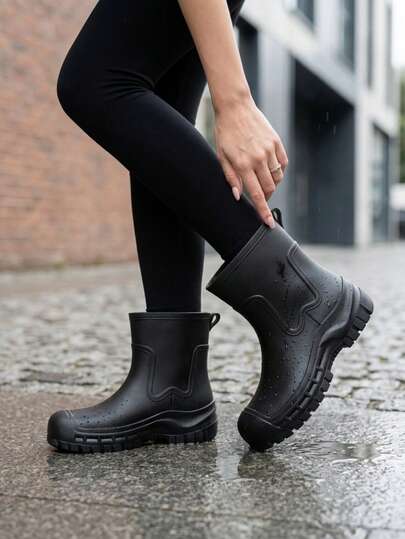 Botas de lluvia cortas y de moda para mujeres en verano para actividades al aire libre y en interiores, antideslizantes, impermeables, adecuadas para trabajos de cocina, lavado de autos, compras de comestibles, pesca y actividades en la playa.