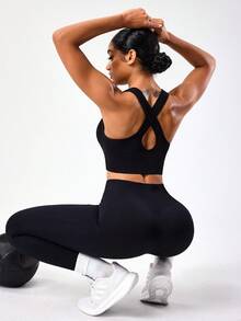 Glamine Seamless Wide Strap Pullover Sports Bra For Women - Black - View 2