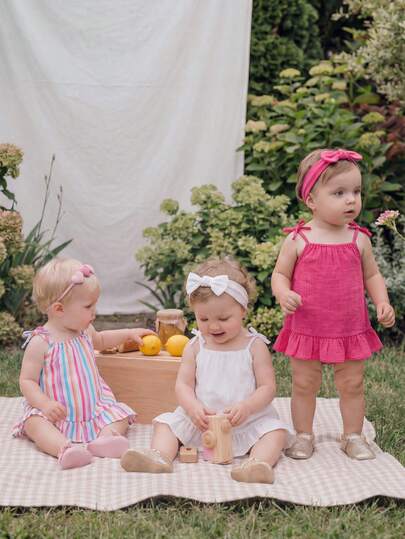 SHEIN Bộ 3 món váy đầm bé gái kiểu dáng bèo nhún, buộc dây vai, thích hợp mặc hàng ngày, đi chơi, nghỉ mát.