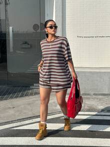 SHEIN EZwear Bộ đồ nữ cỡ lớn gồm áo thun ngắn tay kẻ sọc và quần short, thích hợp cho mùa xuân/hè. - Nhiều màu - Xem 5