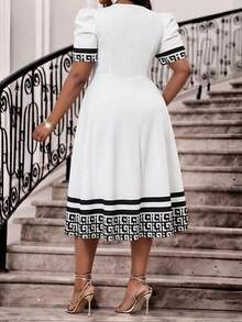 Lady Vestido elegante de manga abullonada con cuello de corazón y textura de unicolor para mujer de talla grande - Blanco - Ver 2