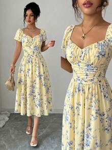 Elenzga Robe d'été pour femmes à imprimé floral jaune, col en cœur, taille cintrée, ourlet évasé, manches courtes. Cadeau d'anniversaire élégant Top de gamme, idéal pour les rendez-vous, les fêtes, la Saint-Valentin, les festivals de musique, les rassemblements, les occasions formelles, la rentrée scolaire, la fête des enseignants, les voyages, la photographie de rue, les tenues d'été, la nouvelle mode essentielle d'été, design de niche, polyvalente, robe mi-longue élégante - Jaune clair - Voir 1