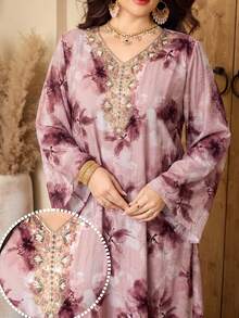 Al Najma Maxikleid in Große Größen für Damen mit Blume Muster, V-Ausschnitt und Langarm im türkischen und arabischen traditionellen Stil - Verschiedenfarbig - Übersicht 1