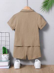 SHEIN Bộ 2 món áo sơ mi ngắn tay và quần short cotton tối giản dành cho bé trai, thích hợp mặc hàng ngày, đi học, đi chơi, nghỉ xuân/hè, du lịch, thư giãn, tắm nắng. - Màu nâu  Mocha - Xem 2