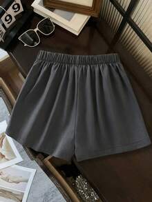 Qadelle Women's Solid Color Button Shorts, Suitable For Daily, Commuting And Casual Wear Short Pants For Ladies Mini Short Office Chic Dressy Occasions - Grey - View 2