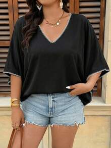 SHEIN VCAY Áo thun cổ chữ V phối màu tương phản, dáng rộng, phong cách thường ngày, thích hợp cho kỳ nghỉ hè, họa tiết vỏ sò, màu đen. - trắng - Xem 3