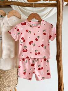 SHEIN Vintaside Kids Ensemble t-shirt imprimé simple et à la mode à col rond et sans manches pour bébé fille d'été, assorti à des shorts décontractés simples et polyvalents, convenant aux loisirs quotidiens, aux jeux de plage ou aux promenades au parc - Rose bonbon - Voir 9