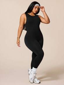 SHEIN Rhythm Era 大尺碼女款無縫露背黑色連身褲短褲，運動瑜伽健身訓練連身衣 - 黑色 - 查看 5