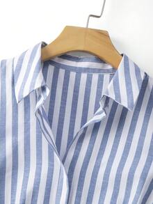 Qadelle Áo kiểu nữ bằng vải cotton màu xanh dương dệt từ sợi tre, dáng rộng, cổ bẻ, tay ngắn, vạt áo xếp ly, eo thắt, thiết kế thanh lịch và độc đáo. - Màu xanh lam - Xem 6