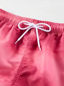 Manfinity Swimmode 夏季假期男士淺粉色印花沙灘短褲，休閒度假夏威夷熱帶泳褲，適合女性情侶泳池度假 - 紅色 - 查看 7