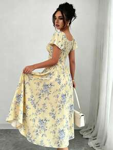 Elenzga Robe d'été pour femmes à imprimé floral jaune, col en cœur, taille cintrée, ourlet évasé, manches courtes. Cadeau d'anniversaire élégant Top de gamme, idéal pour les rendez-vous, les fêtes, la Saint-Valentin, les festivals de musique, les rassemblements, les occasions formelles, la rentrée scolaire, la fête des enseignants, les voyages, la photographie de rue, les tenues d'été, la nouvelle mode essentielle d'été, design de niche, polyvalente, robe mi-longue élégante - Jaune clair - Voir 2