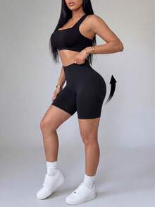 SHEIN Sports 大尺寸無縫純色彈性運動短褲 - 黑色 - 查看 1