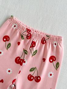 SHEIN Vintaside Kids Ensemble t-shirt imprimé simple et à la mode à col rond et sans manches pour bébé fille d'été, assorti à des shorts décontractés simples et polyvalents, convenant aux loisirs quotidiens, aux jeux de plage ou aux promenades au parc - Rose bonbon - Voir 7