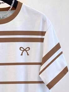 IslaSuriya Camiseta de manga corta casual y versátil para uso diario con parches y decoración de lazo para mujer - Multicolor - Ver 4