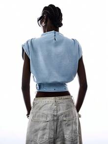 LYSMO Áo croptop nữ mùa hè năng động, thời trang đường phố, cổ đổ, tay cánh dơi xếp ly, thắt lưng cài khuy. - Bạc - Xem 2