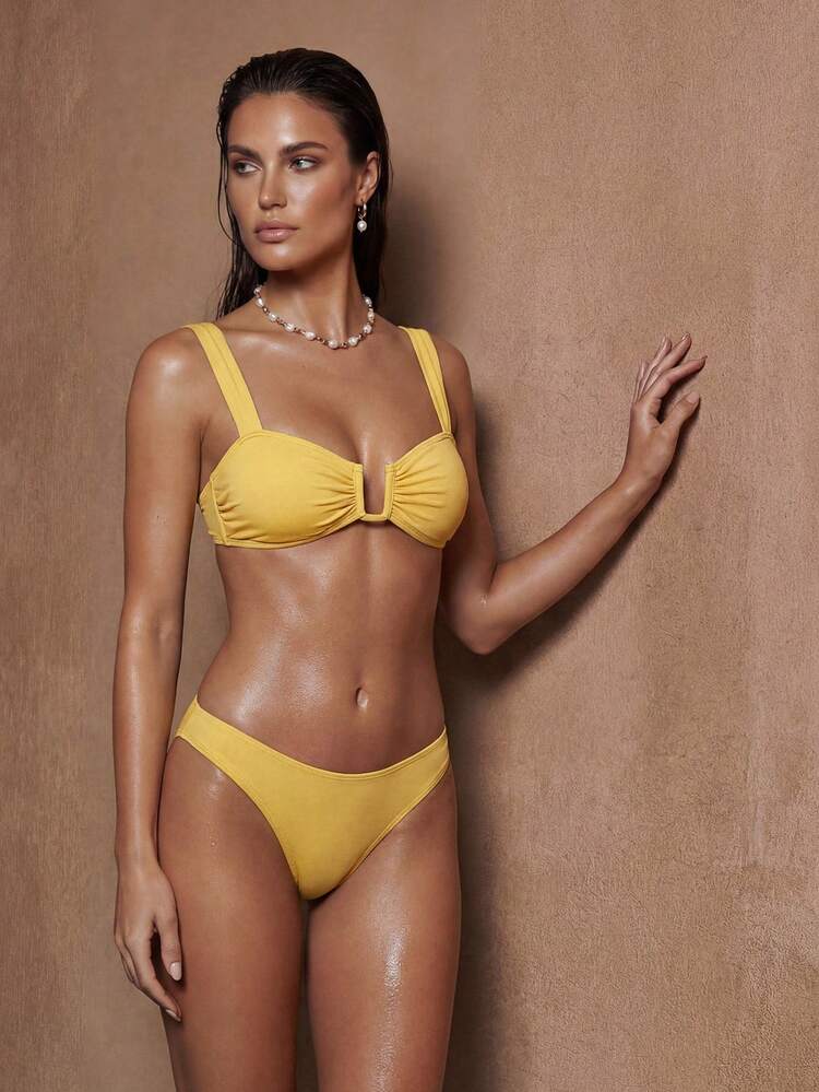 Women's Fashion Ruched Bikini Top And Triangle Bottoms Swimsuit Set