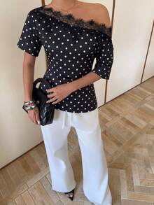 SHEIN Elenzya 女士优雅衬衫、女士通勤衬衫、女士夏季衬衫、女士露肩衬衫、女士简约波点印花衬衫、女士黑色衬衫、女士蕾丝领衬衫，适合约会、派对、休闲、通勤、度假、音乐节等场合。 - 黑色 - 查看 3