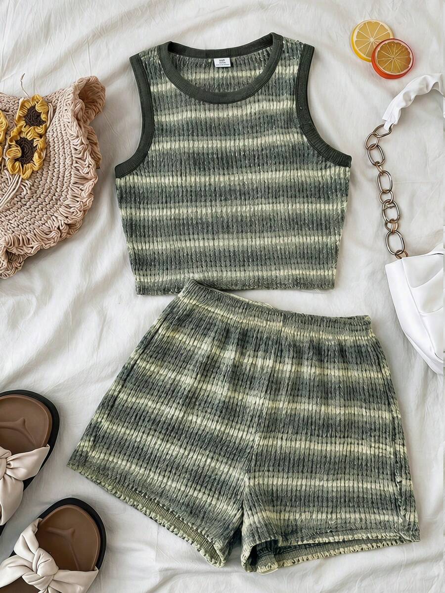SHEIN Tween Girls Dark Green Summer Casual Family Vacation Outfits,Striped Textured Knit Cropped Cami Top And Elastic Waist Shorts 2 Pieces Set,Preppy Wear - Green - View 1