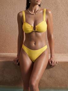 Bộ bikini thời trang nữ gồm áo bikini xếp ly và quần bikini tam giác. - Màu vàng - Xem 4