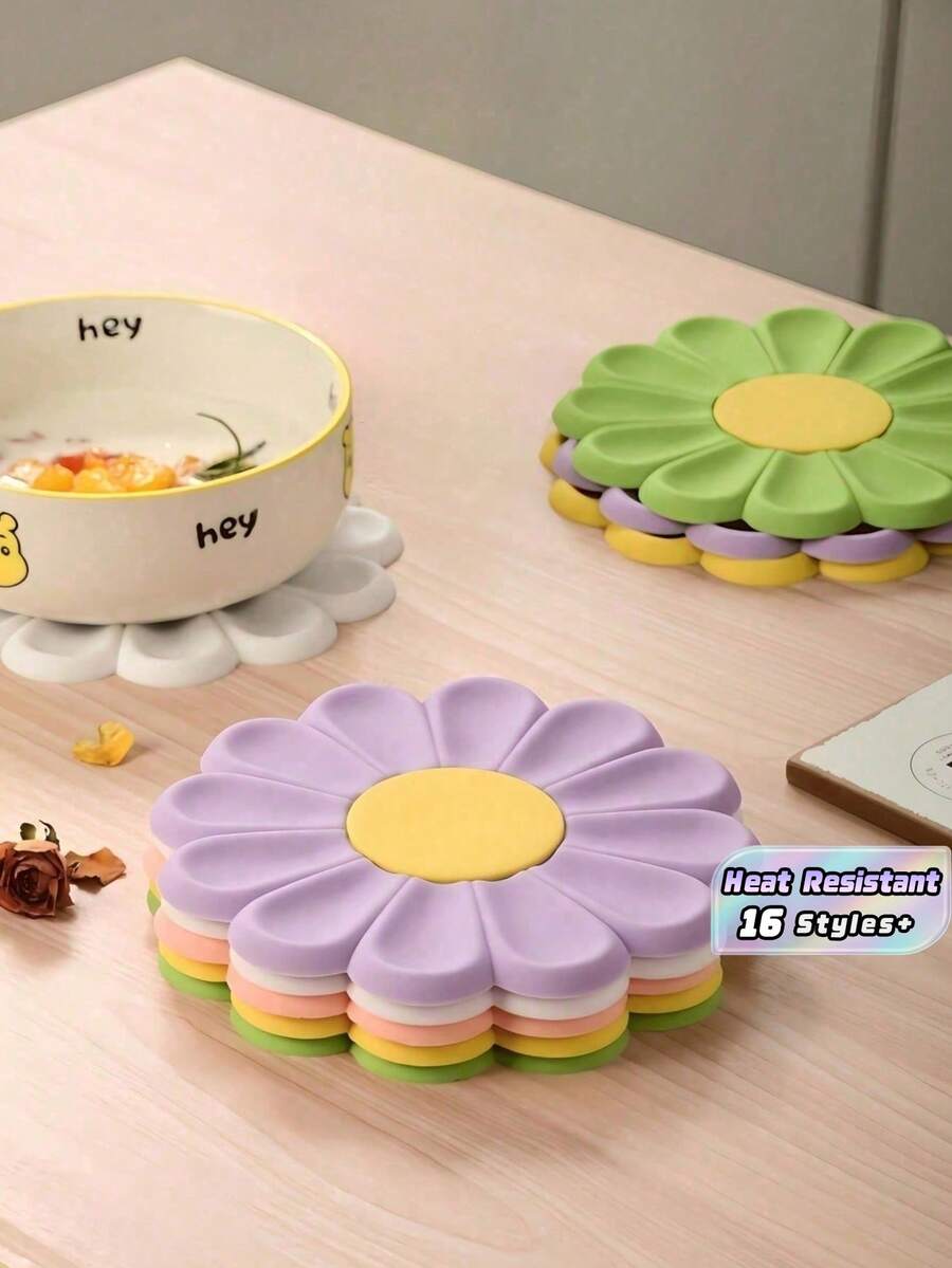 1pc Silicone Trivet Mat Non-Slip & Heat Resistant Hot Pads For Kitchen Countertop Perfect Trivet For Hot Dishes Modern Design Pots & Pans Holder Chic Daisy Flower Silicone Table Mats Heat Resistant, Easy Clean Coasters & Pot Holders - Multicolor - View 1
