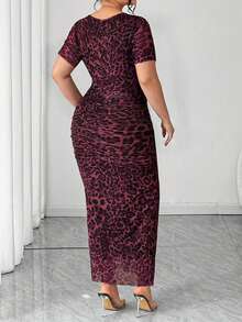 Velvienne Plus Size Leopard Print Short Sleeve Bodycon Dress, Slimming Fit Versatile Daily Wear, Spring/Summer - Hot Pink - View 2