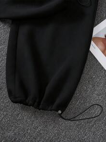 Resyla Setelan 2 Potong Wanita Fashion: Kaos Lengan Pendek dengan Resleting dan Celana Panjang Kasual dengan Tali Serut, Motif Hati dan Bordir, Model Setengah Plaket - Hitam - View 6