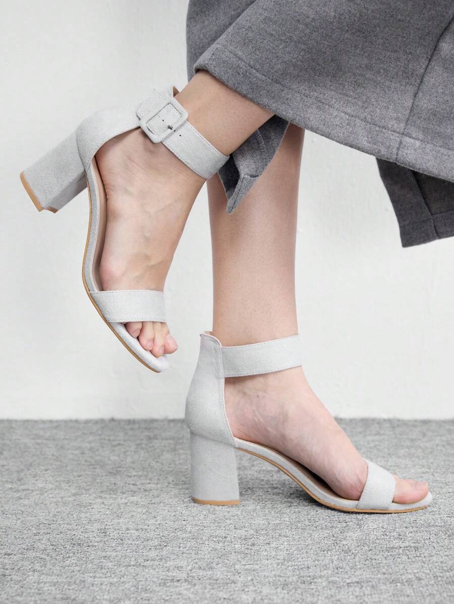 CUCCOO BIZCHIC Giày nữ giả da lộn gót chunky quai ngang mắt cá chân cho mùa hè, giày cao gót tốt nghiệp, giày cao gót dự tiệc, giày đi nghỉ mát, giày hè đi học, giày sinh viên, giày cơ bản thanh lịch, giày công sở thường ngày, giày công sở sang trọng, giày mùa xuân, giày nghỉ xuân, giày lễ Phục sinh, giày mùa xuân - Màu Xám nhạt - Xem 1