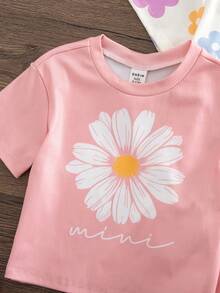 SHEIN [隨機 T-Shirt 短褲套裝 4件組 或 隨機 K-Pop 短褲套裝 8件組] 驚喜盒!! 女嬰 T-Shirt 短褲套裝 女嬰 - 彩色 - 查看 13