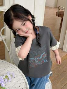 Dazy Kids Kaos Pullover Leher Bulat Anak Perempuan dengan Desain Patchwork Motif Bunga Musim Panas - Dark Grey - View 1