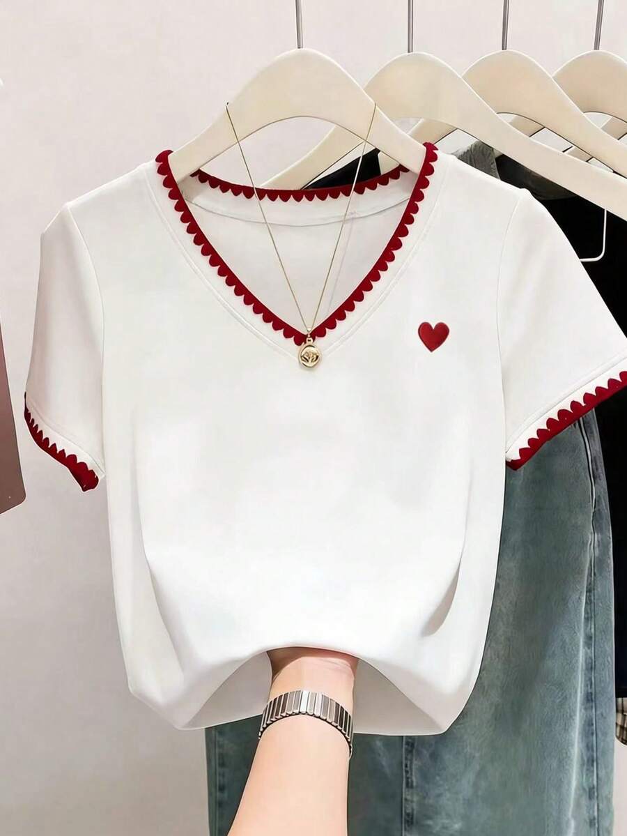 Franclia Women's V-Neck Contrast Trim Heart Embroidery Casual Everyday T-Shirt - White - View 1