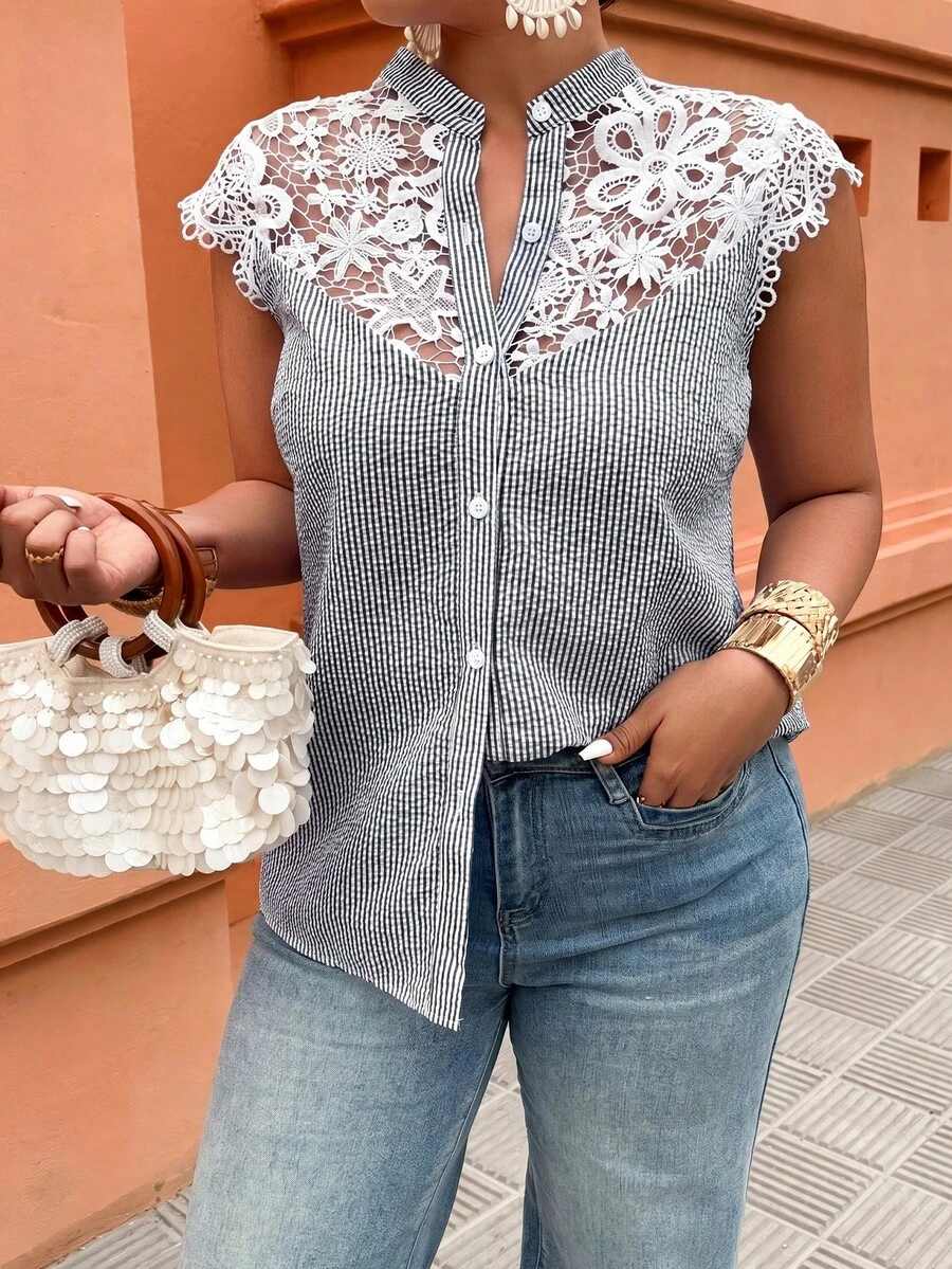 SHEIN Holidaya Áo sơ mi nữ cỡ lớn tay ngắn phối ren, kiểu dáng thường ngày, thích hợp cho kỳ nghỉ hè/mùa xuân. - Nhiều màu - Xem 1