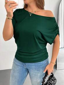 SHEIN Essnce 大码女装春夏时尚休闲宽松舒适日常百搭修身黑色露肩短袖T恤，简约风格，适合工作场合、欧洲夏季、露肩上衣、女士教堂着装、教师服装 - 墨綠色 - 查看 6