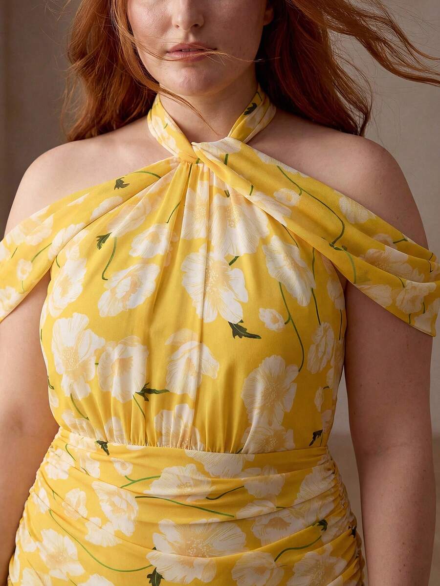 MOTF PREMIUM PLUS SIZE CHIFFON ALLOVER FLORAL PRINT HALTER NECK COLD SHOULDER RUCHED DRESS - Yellow - View 2