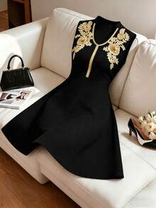 Elenzga Plus Size Applique Contrast Trim Fitted Elegant Sleeveless Dress - Black - View 1