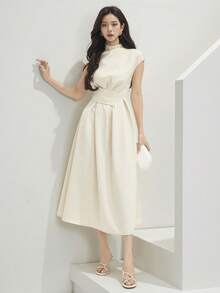 Heiryn Women's Solid Color Pleated Midi Dress, Suitable For Commuting And Outings - Apricot - View 4