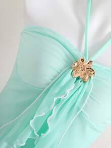 SHEIN Sparklyn Top camisole sans bretelles vert menthe élégant d'été pour adolescentes, top court sans manches à ourlet asymétrique à volants, chemisier transparent à col décoré de fleurs pour les vacances - Bleu azur - Voir 8