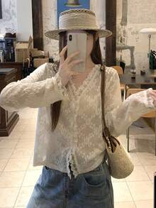 DAZY 女士V领蕾丝拼接休闲百搭日常穿搭T恤 - 白色 - 查看 3