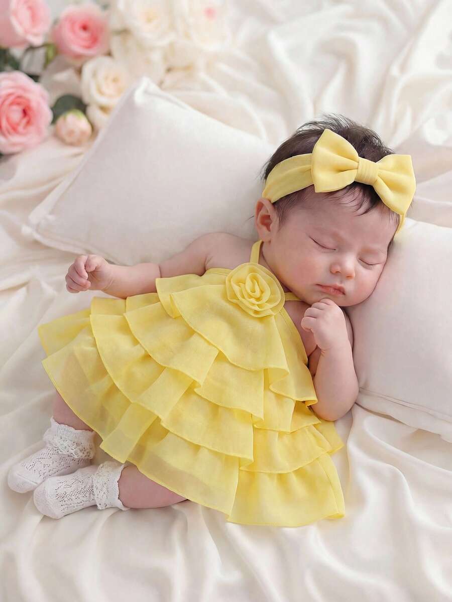 SHEIN Đầm không tay màu vàng xếp tầng họa tiết hoa dễ thương và thanh lịch cho bé gái, kiểu dáng mùa xuân. - Màu vàng - Xem 1