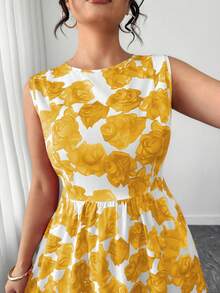 Elenzga Plus Size Elegant Round Neck Ditsy Floral Sleeveless Flared Dress - Yellow - View 3