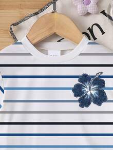 2pcs/Set Young Girls Striped & Floral Print Short Sleeve Casual Basic Round Neck T-Shirt And Shorts Outfit, Suitable For Spring/Summer - Multicolor - View 3