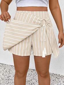 SHEIN Frenchy Quần short nữ cỡ lớn in họa tiết hoa, kiểu dáng thường ngày, đa năng cho mùa xuân và mùa hè. - Nhiều màu - Xem 1