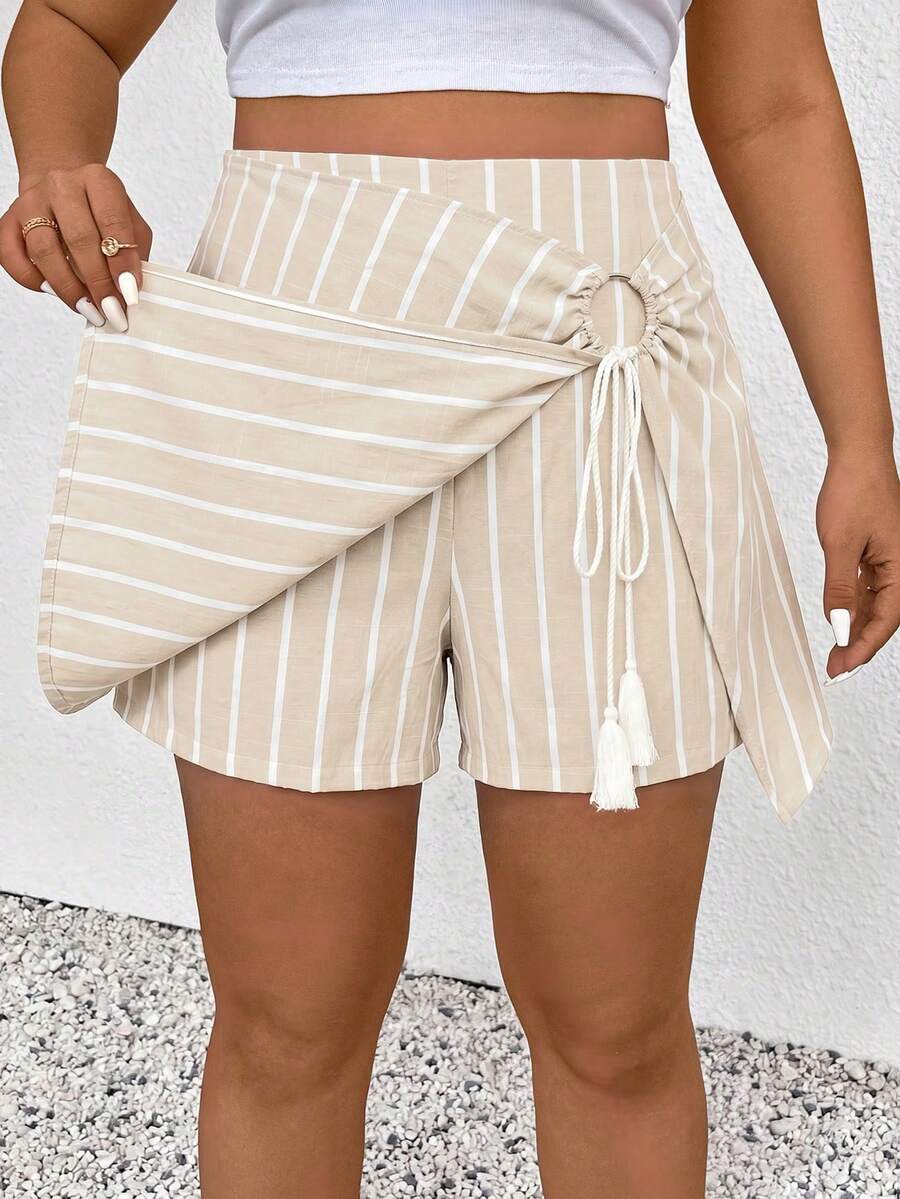 SHEIN Frenchy Quần short nữ cỡ lớn in họa tiết hoa, kiểu dáng thường ngày, đa năng cho mùa xuân và mùa hè. - Nhiều màu - Xem 1