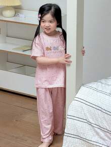 Bộ đồ ngủ bé gái gồm áo tay ngắn in họa tiết chấm bi và quần dài kiểu dáng thoải mái. - Hồng - Xem 9