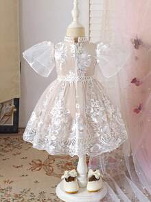 Baby Girl White Floral Summer Elegant Wedding Guest Dress,Stand Collar Short Sleeve Ruffle Hem Lace White Dress,Fashion Casual Dresses For Girls - White - View 2