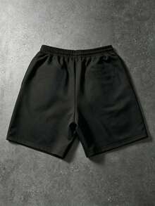 Manfinity EMRG 男士字母印花抽绳腰带口袋休闲短裤 - 黑色 - 查看 3