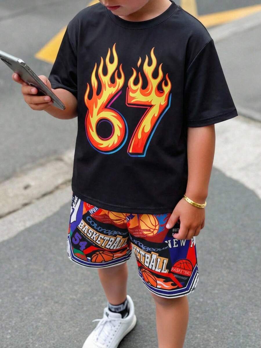 SHEIN 青少年男孩 67# 火焰篮球服两件套,宽松涂鸦印花短袖T恤和短裤,轻便运动套装,适合夏季街头篮球和世界杯。 - 彩色 - 查看 1
