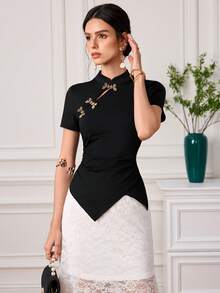 EastFlair Áo thun nữ tay ngắn xẻ tà bên hông, thiết kế túi kim loại. - màu đen - Xem 7
