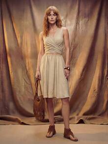 Fembélia Women's Solid Color Criss-Cross Cutout Waist Sleeveless Mini Dress - Khaki - View 4