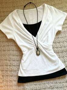IslaSuriya Women's Casual Colorblock Short Sleeve T-Shirt For Summer - Black and White - View 3